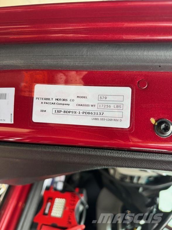 Peterbilt 579 Tractor Units