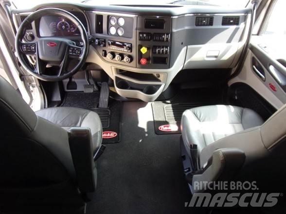 Peterbilt 579 Tractor Units