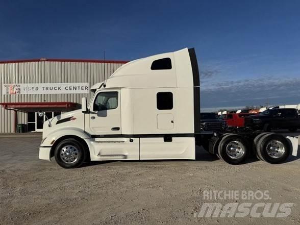 Peterbilt 579 Tractor Units