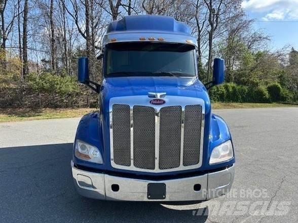 Peterbilt 579 Tractor Units