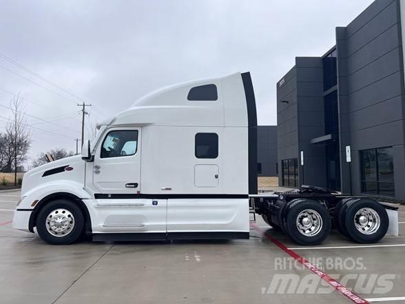 Peterbilt 579 Tractor Units