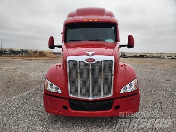 Peterbilt 579 Tractor Units