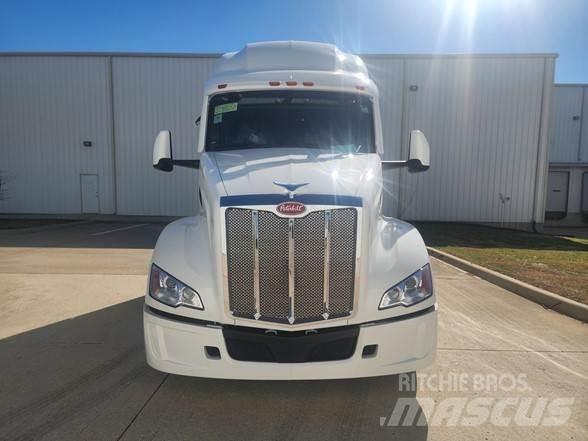 Peterbilt 579 Tractor Units