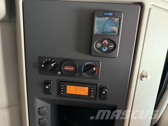 Peterbilt 579 Tractor Units