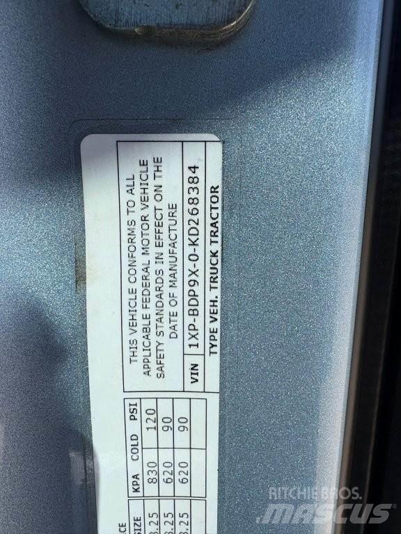 Peterbilt 579 Tractor Units