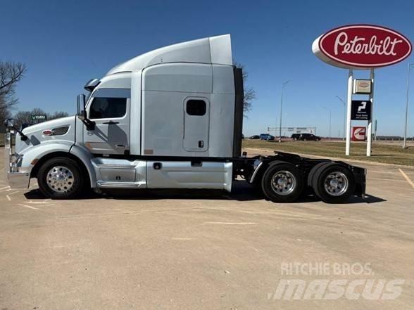 Peterbilt 579 Tractor Units