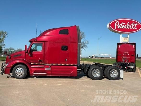 Peterbilt 579 Tractor Units