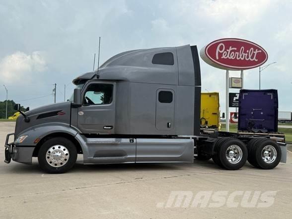 Peterbilt 579 Tractor Units