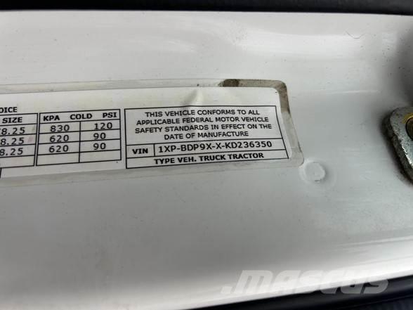 Peterbilt 579 Tractor Units