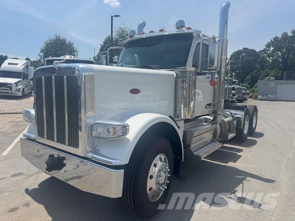 Peterbilt 589 Tractor Units