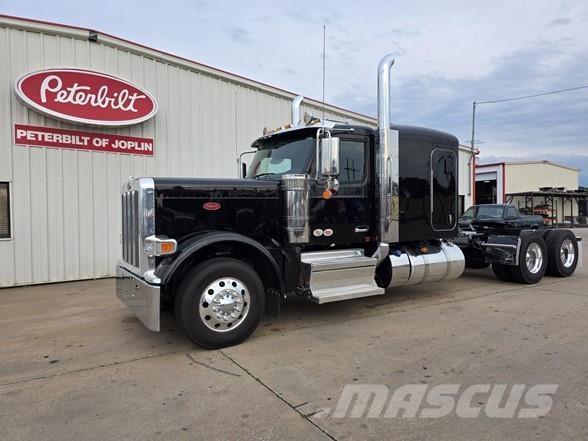 Peterbilt 589 Tractor Units