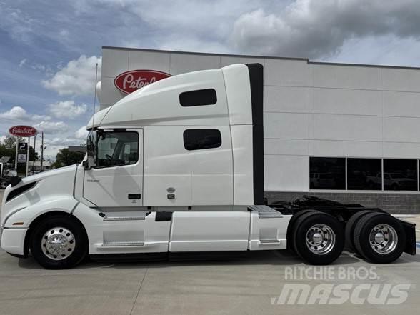 Volvo VNL42860 Tractor Units