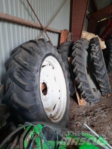  - - -  14,9x38 Tyres, wheels and rims
