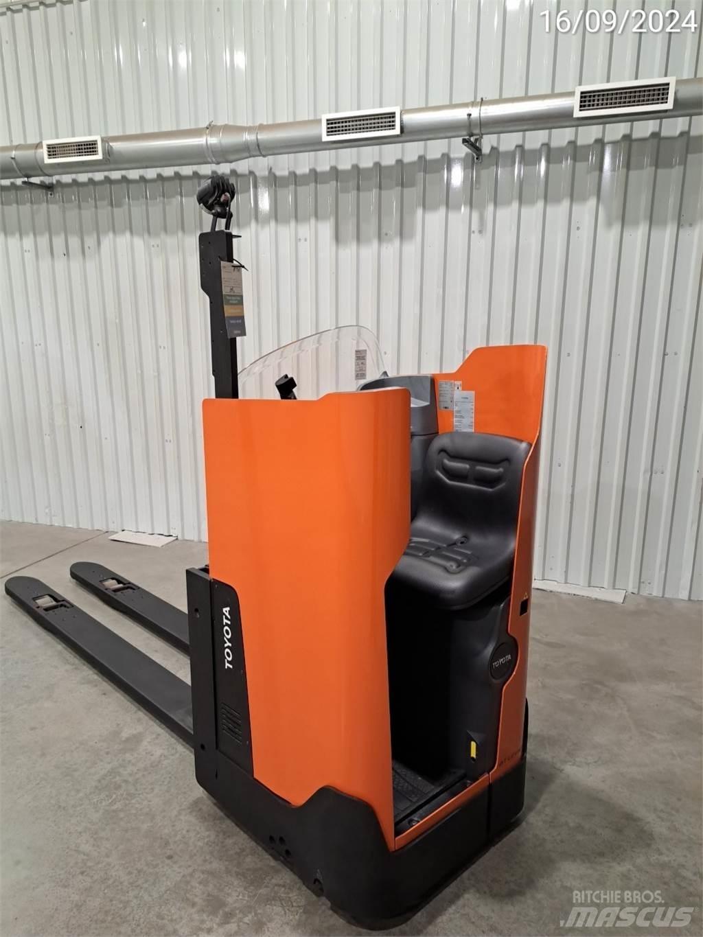 BT LSI200 Hand pallet truck