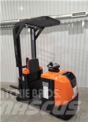 BT OSE120CB Low lift order picker