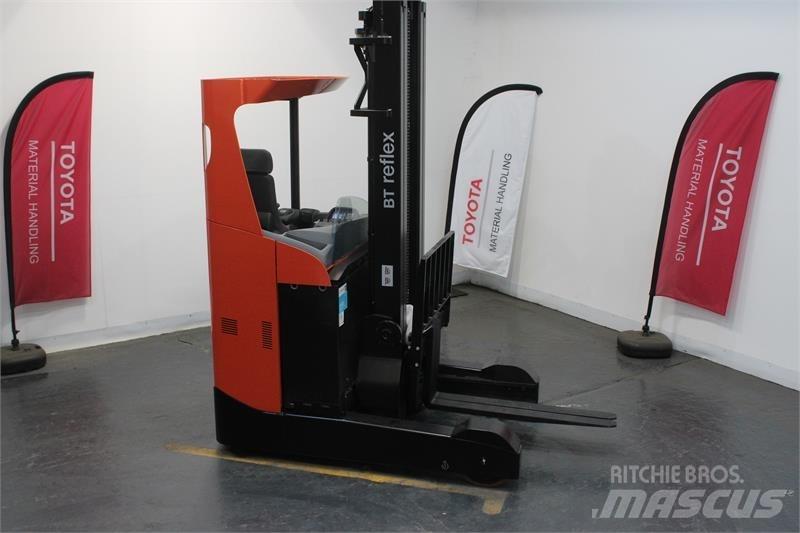 BT RRE200 Reach trucks