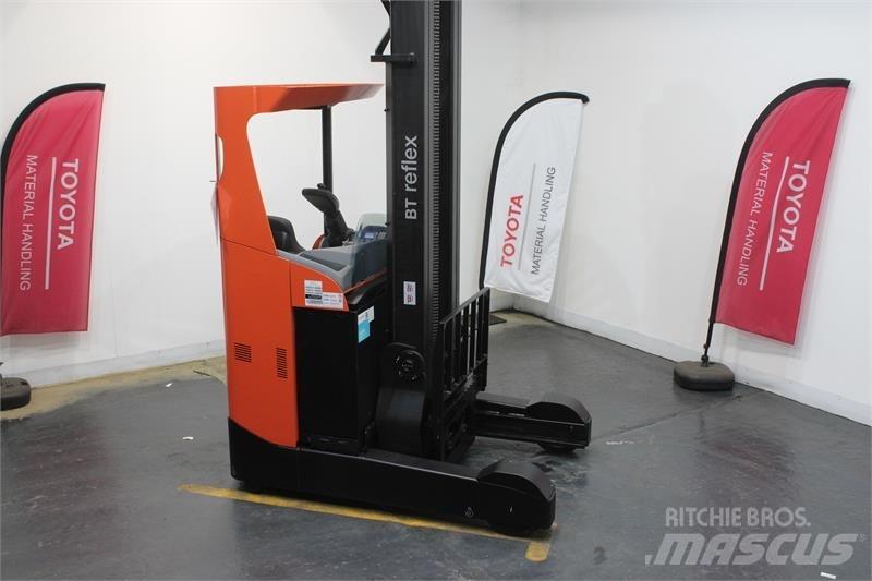 BT RRE200 Reach trucks