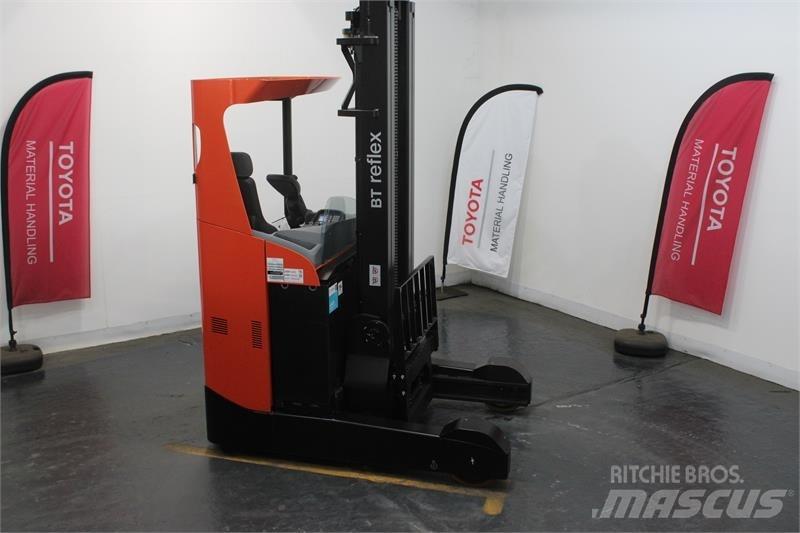 BT RRE200 Reach trucks