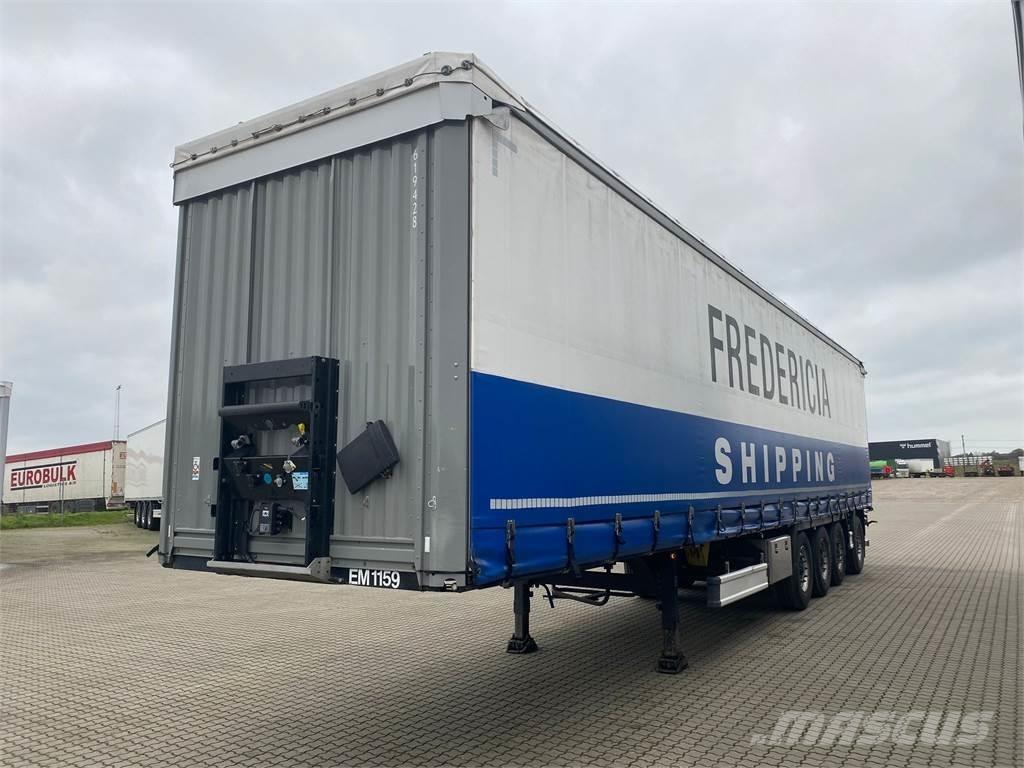 Kässbohrer , Curtainsider semi-trailers