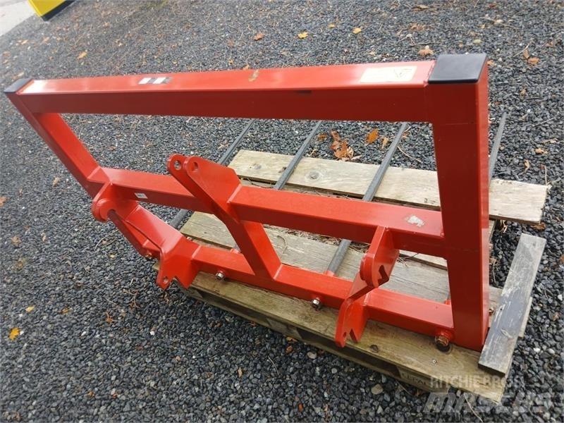 MO  Front loader accessories