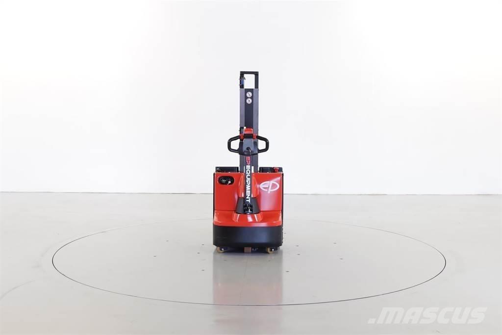 EP ES08-WAI Pedestrian stacker