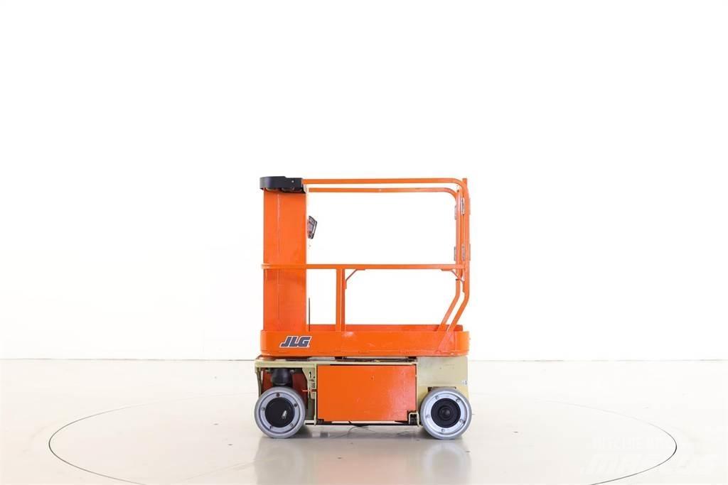 JLG 1230ES Vertical mast lifts