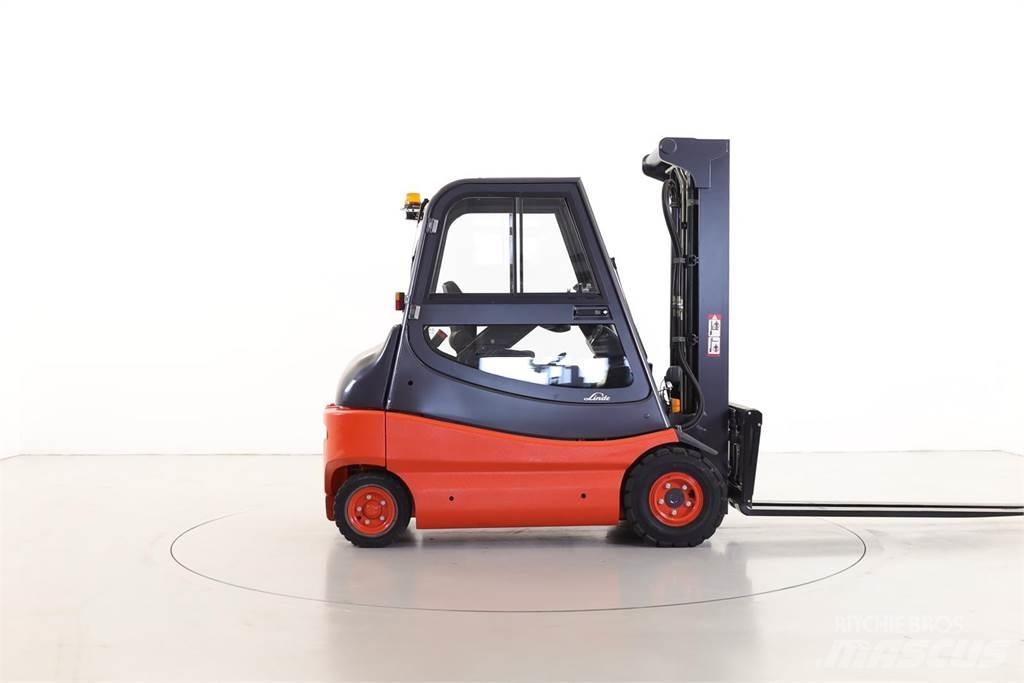 Linde E30-02/336 Electric forklift trucks