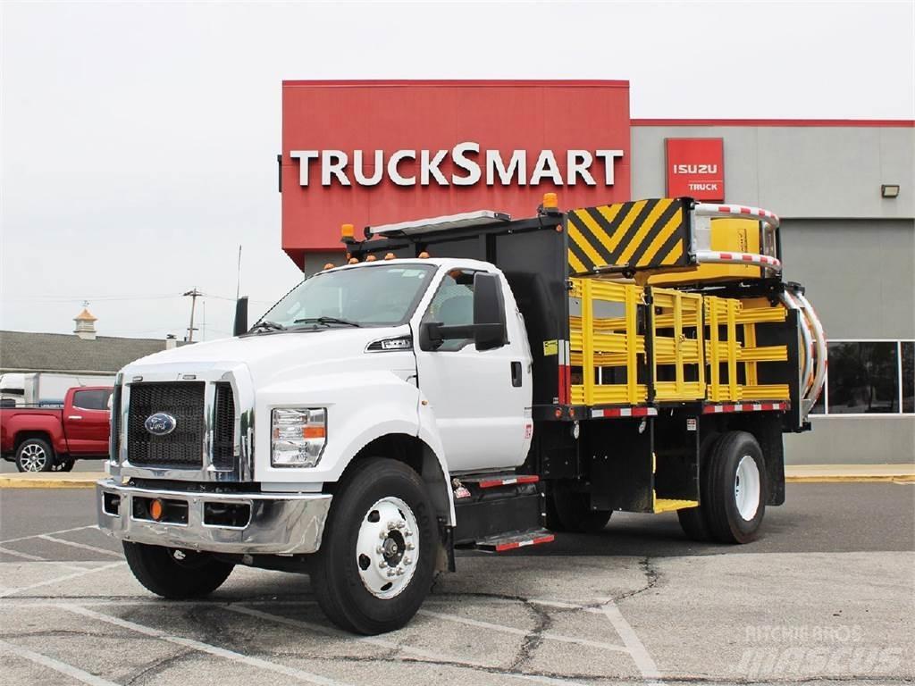 Ford F650 Municipal / general purpose vehicles