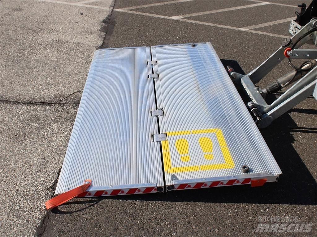 Isuzu NPR-HD Box body trucks