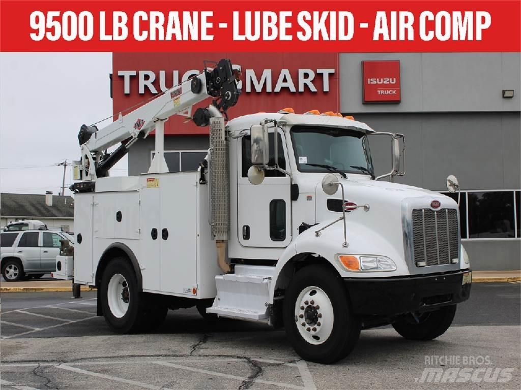 Peterbilt 337 Recovery vehicles