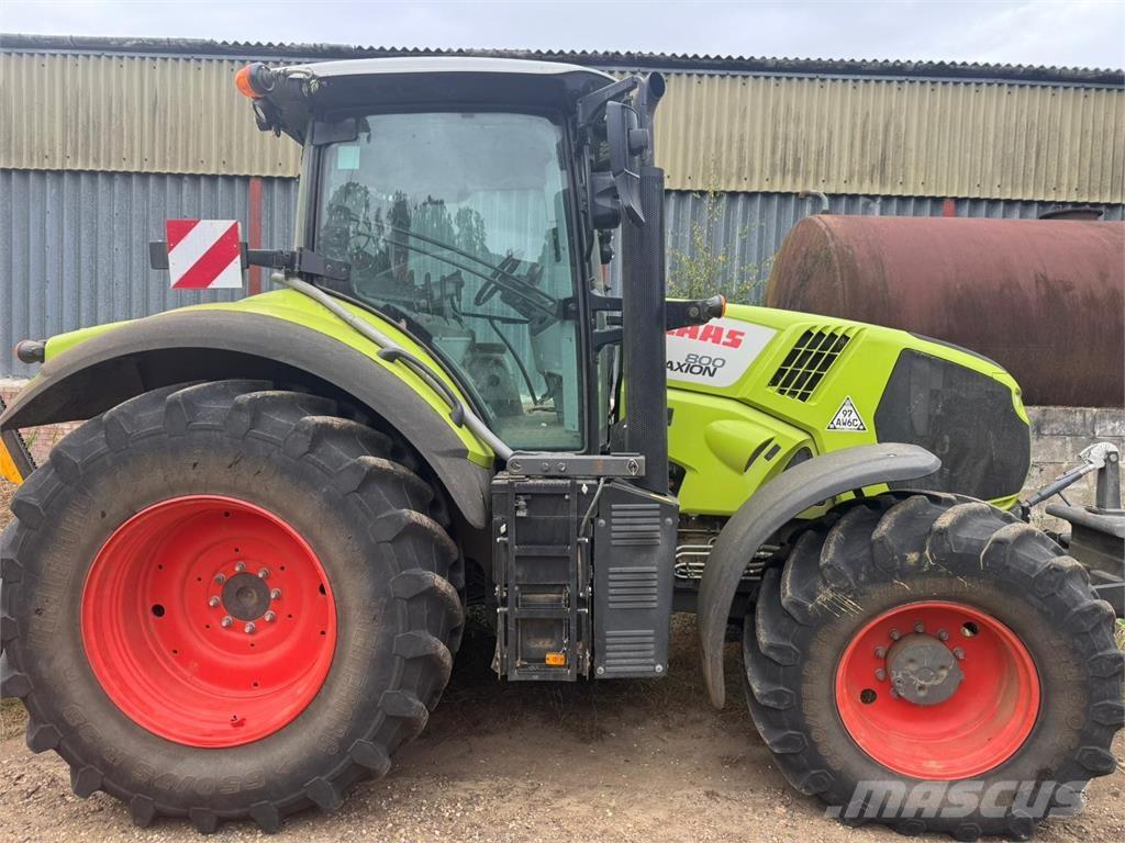 CLAAS AXION 800 Tractors