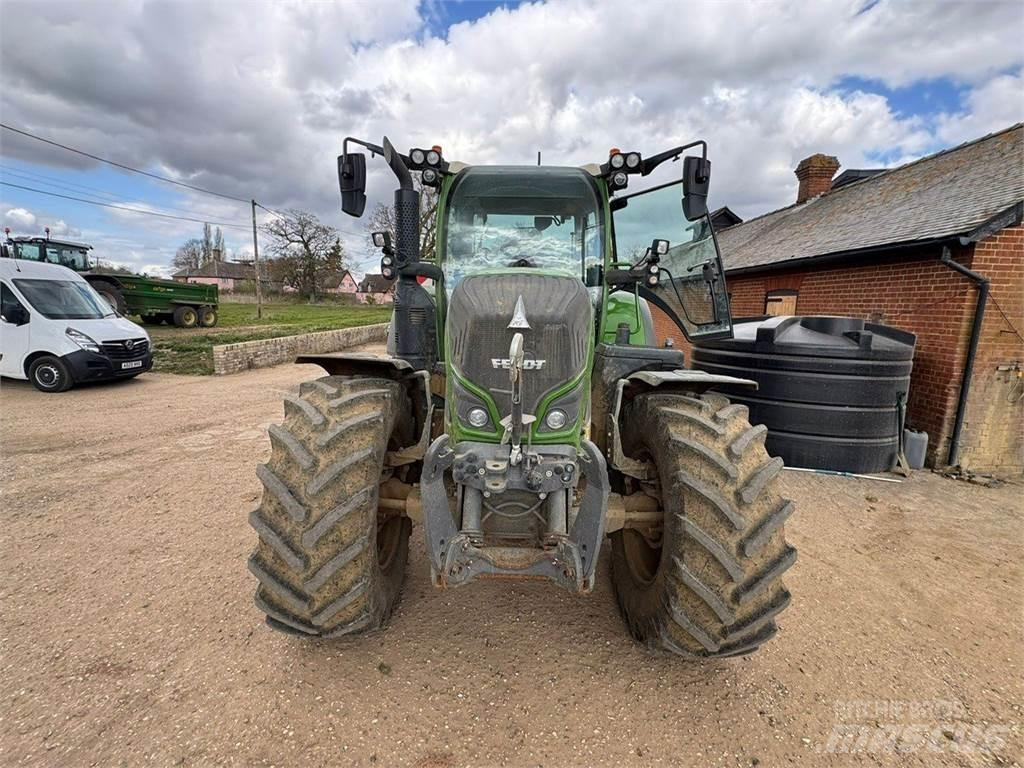 Fendt 716 VARIO Tractors