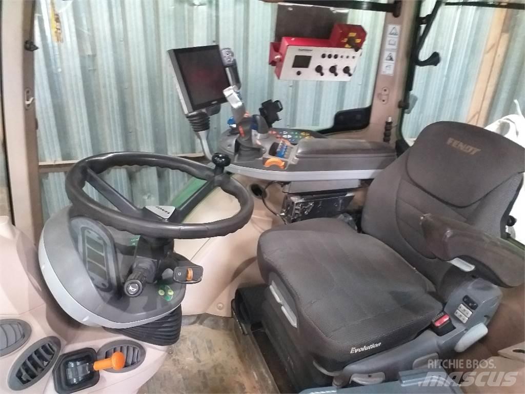 Fendt 718 Tractors