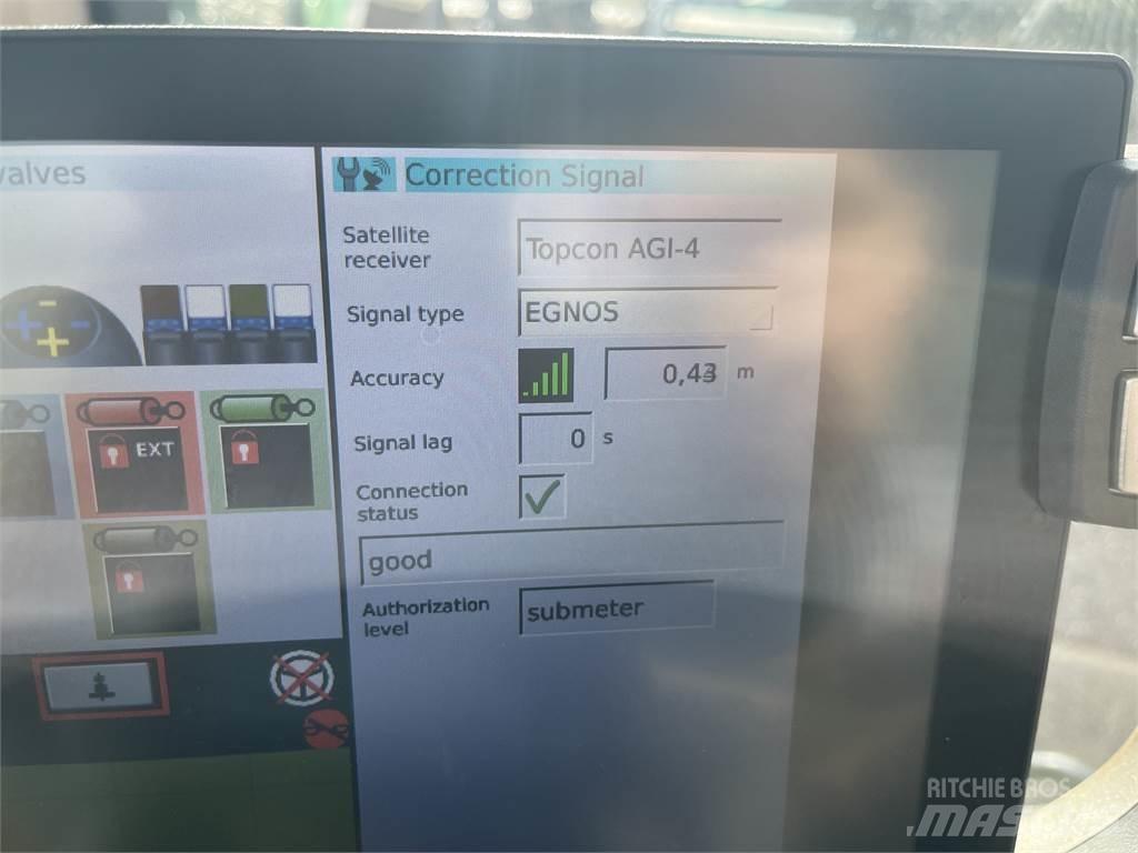 Fendt 828 Tractors
