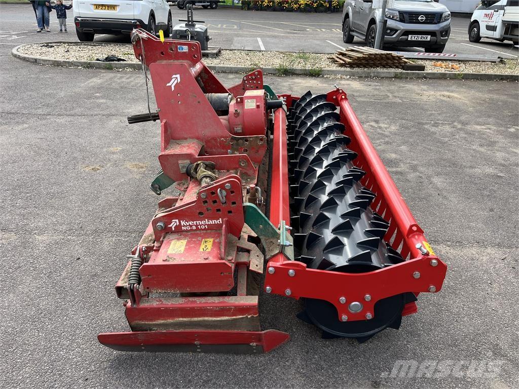 Kverneland 3M NGS Comb harrows