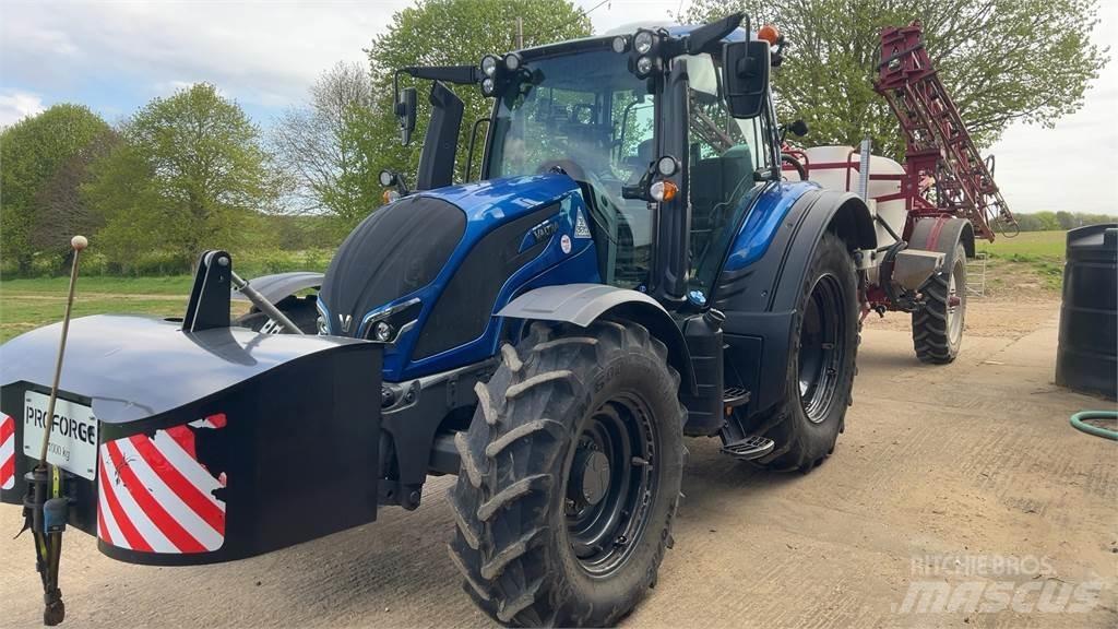 Valtra N155EV Tractors