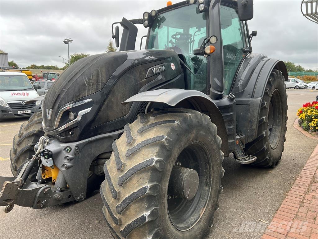 Valtra T255V Tractors