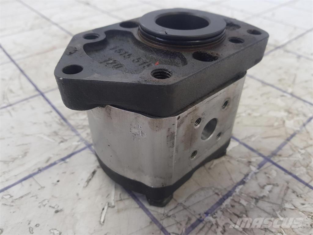Bosch gear pump Crane parts and equipment