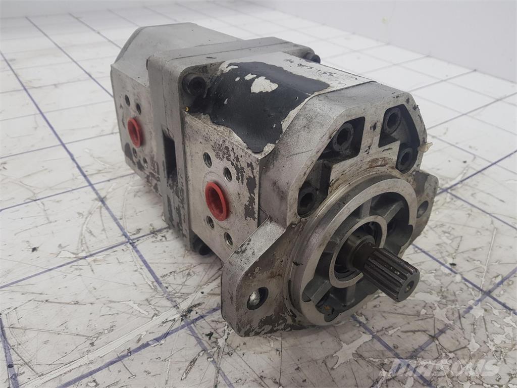  Dual gear pump Crane parts and equipment