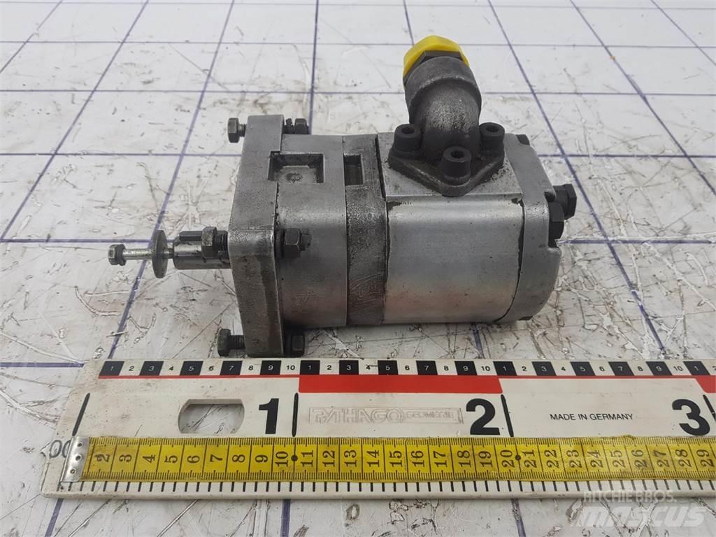  Duplomatic gear pump Crane parts and equipment
