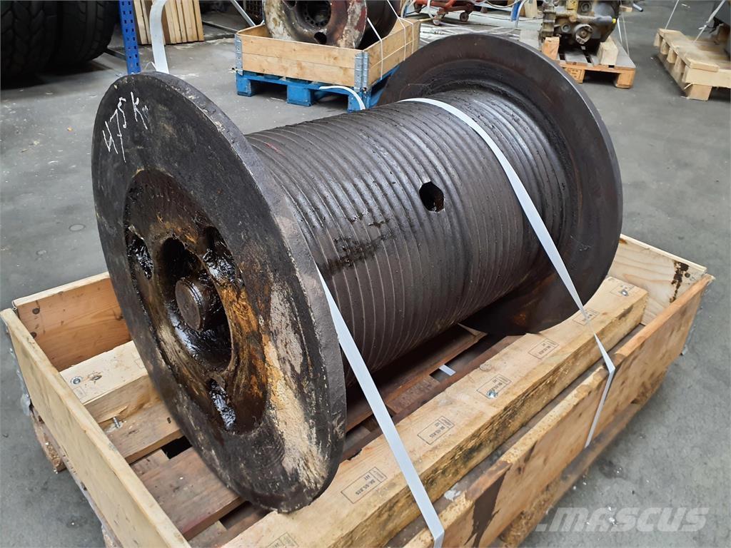 Krupp KMK 4070 winch Crane parts and equipment