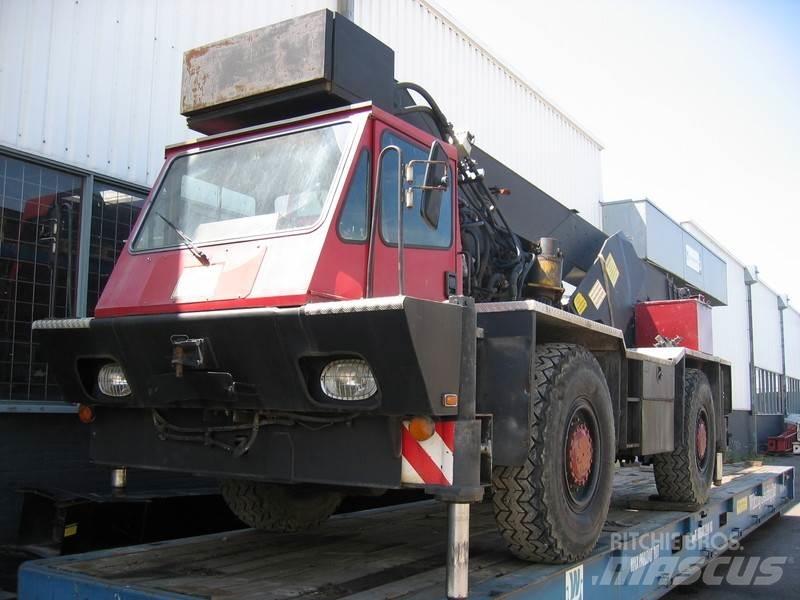 P&H S 15 for parts All terrain cranes