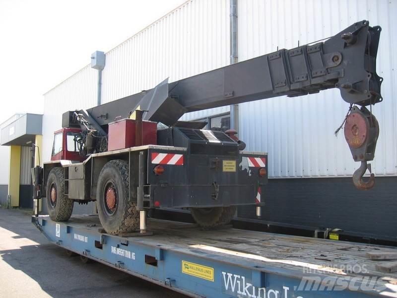 P&H S 15 for parts All terrain cranes