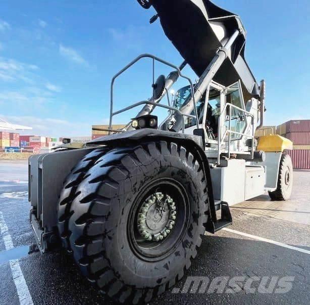 Hyster RS46-41XD/67S Reachstackers