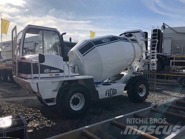 Fiori DB560T Concrete trucks