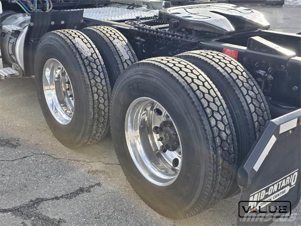 Volvo VNL760 Tractor Units