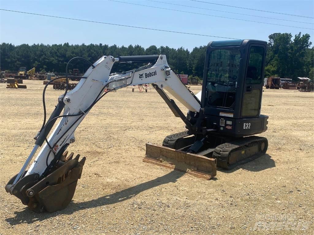 Bobcat E32 Construction - Others