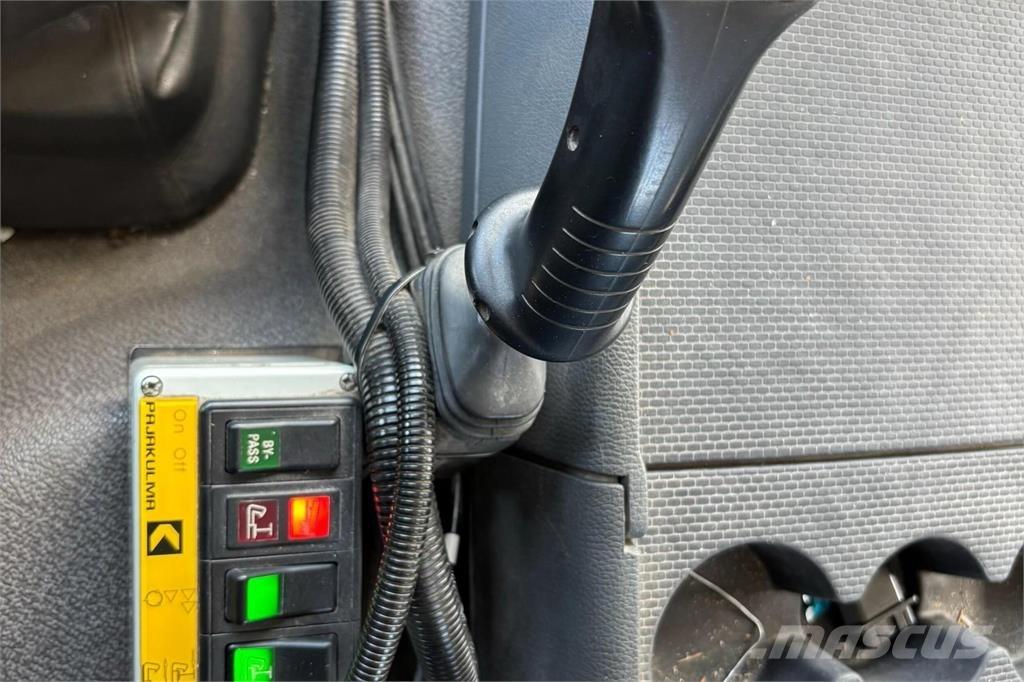 Volvo FMX Cable lift demountable trucks