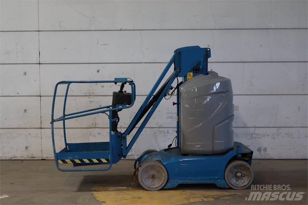 Genie GR26J Vertical mast lifts