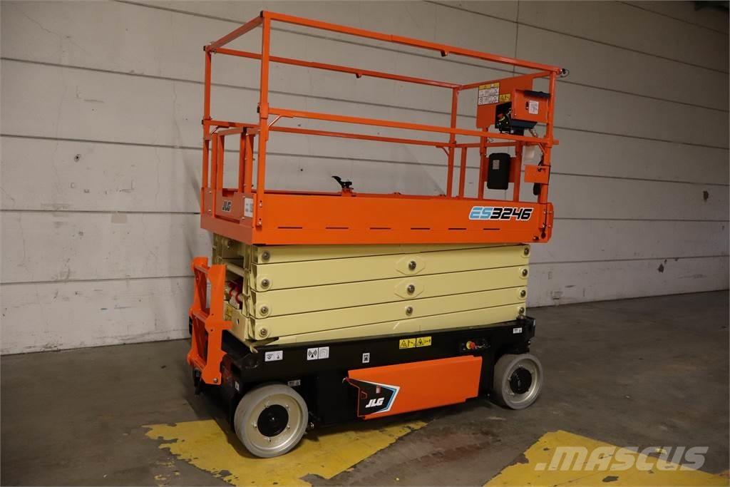 JLG ES3246 Scissor lifts